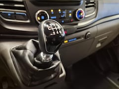 Ford Transit Custom - L1H1 Rolstoelbus 4+1 (airco achterin)