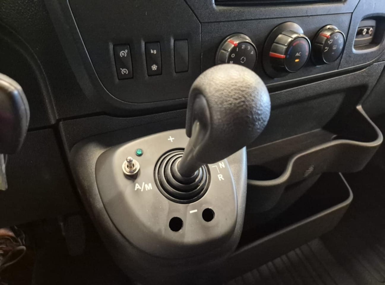 Renault Master - AutoWereld.nl