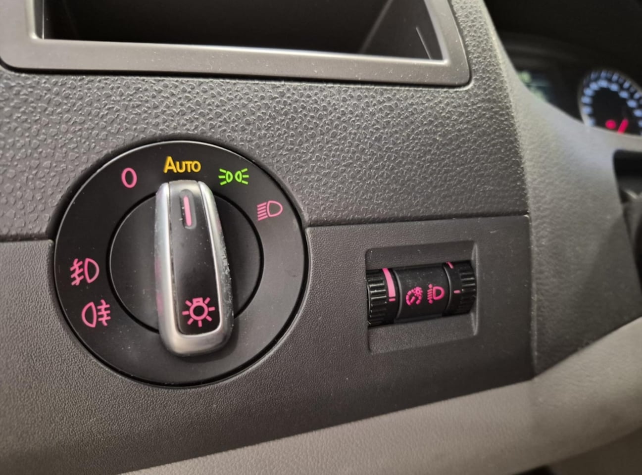 Volkswagen Transporter - 2.0 TDI 103KW - AutoWereld.nl