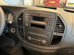 Mercedes-Benz Vito - L2H1 Rolstoelbus Automaat (airco) - rolstoel voorin