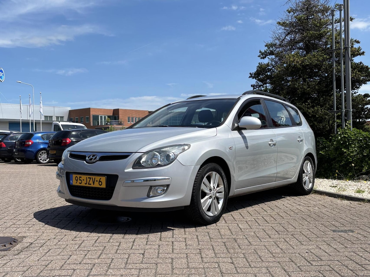 Hyundai i30 CW - 1.4i Blue Dynamic 1.4i Blue Dynamic, Trekhaak, Airco, Clima! - AutoWereld.nl