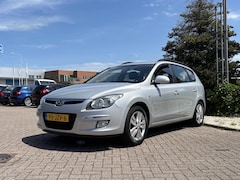 Hyundai i30 CW - 1.4i Blue Dynamic, Trekhaak, Airco, Clima
