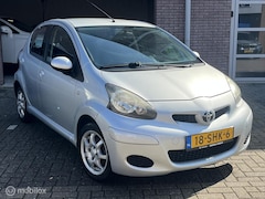 Toyota Aygo - 1.0-12V BJ 2011, 2de eig, Airco, Nieuwe APK 26-06-2027