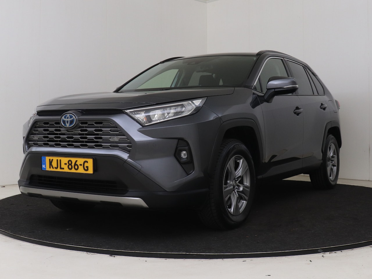 Toyota RAV4 - 2.5 Hybrid AWD Dynamic | BTW voertuig | Parkeersensoren voor+achter | Trekhaak afneembaar - AutoWereld.nl