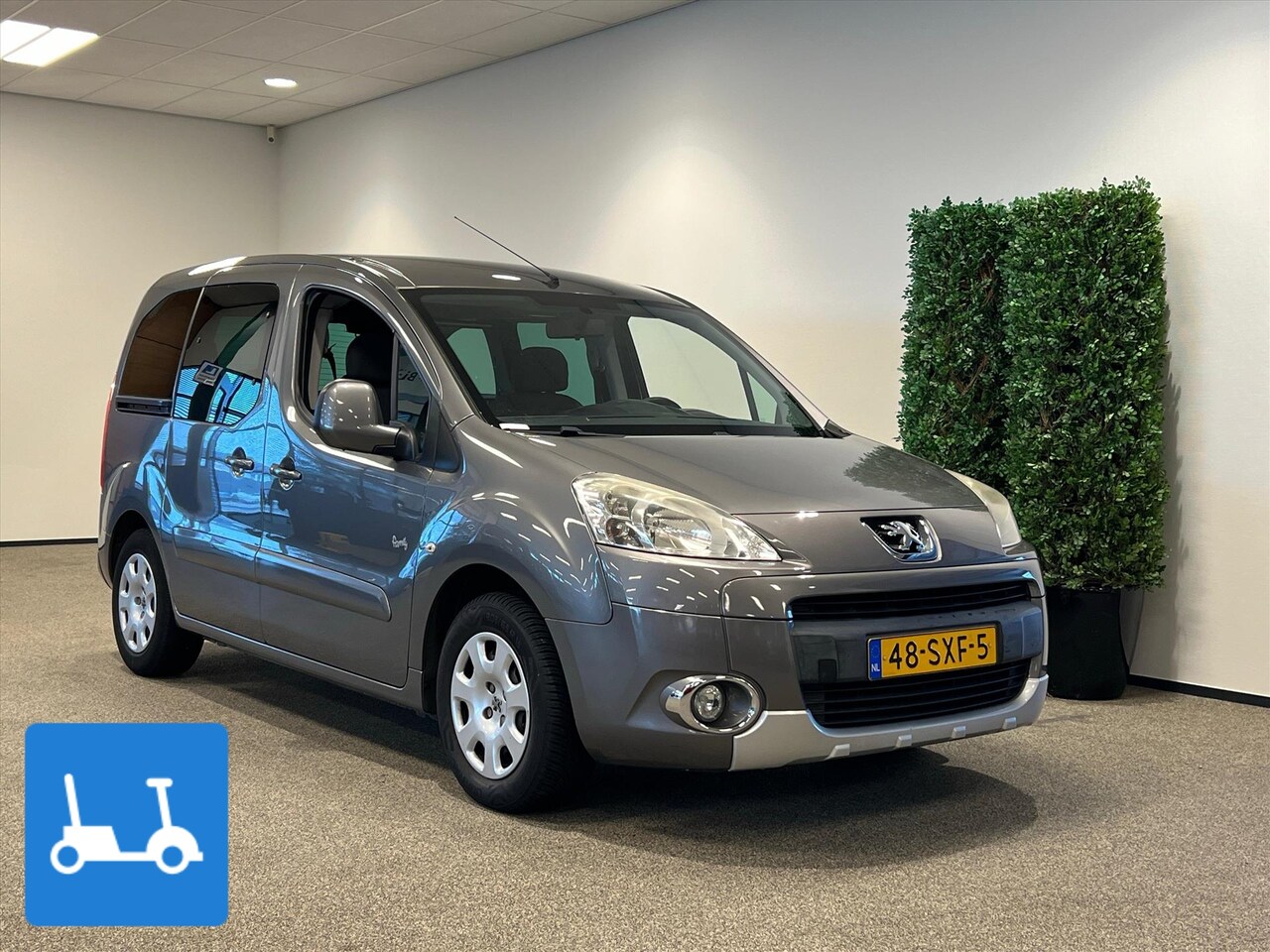 Peugeot Partner MPV - incl. kofferbakllift voor scootmobiel of rolstoel - AutoWereld.nl