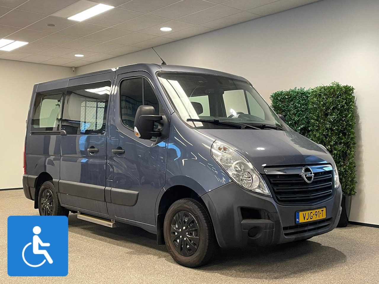 Opel Movano - L1H1 Rolstoelbus (Airco achterin!) - AutoWereld.nl