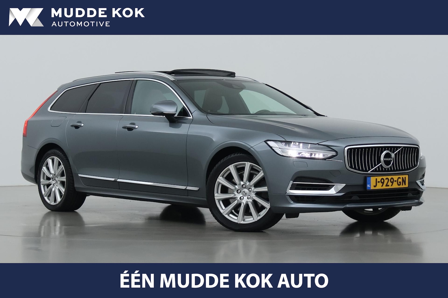 Volvo V90 - 2.0 T8 AWD Inscription | ACC | Luchtvering | Panoramadak | Trekhaak | Head-Up | BLIS | Nap - AutoWereld.nl
