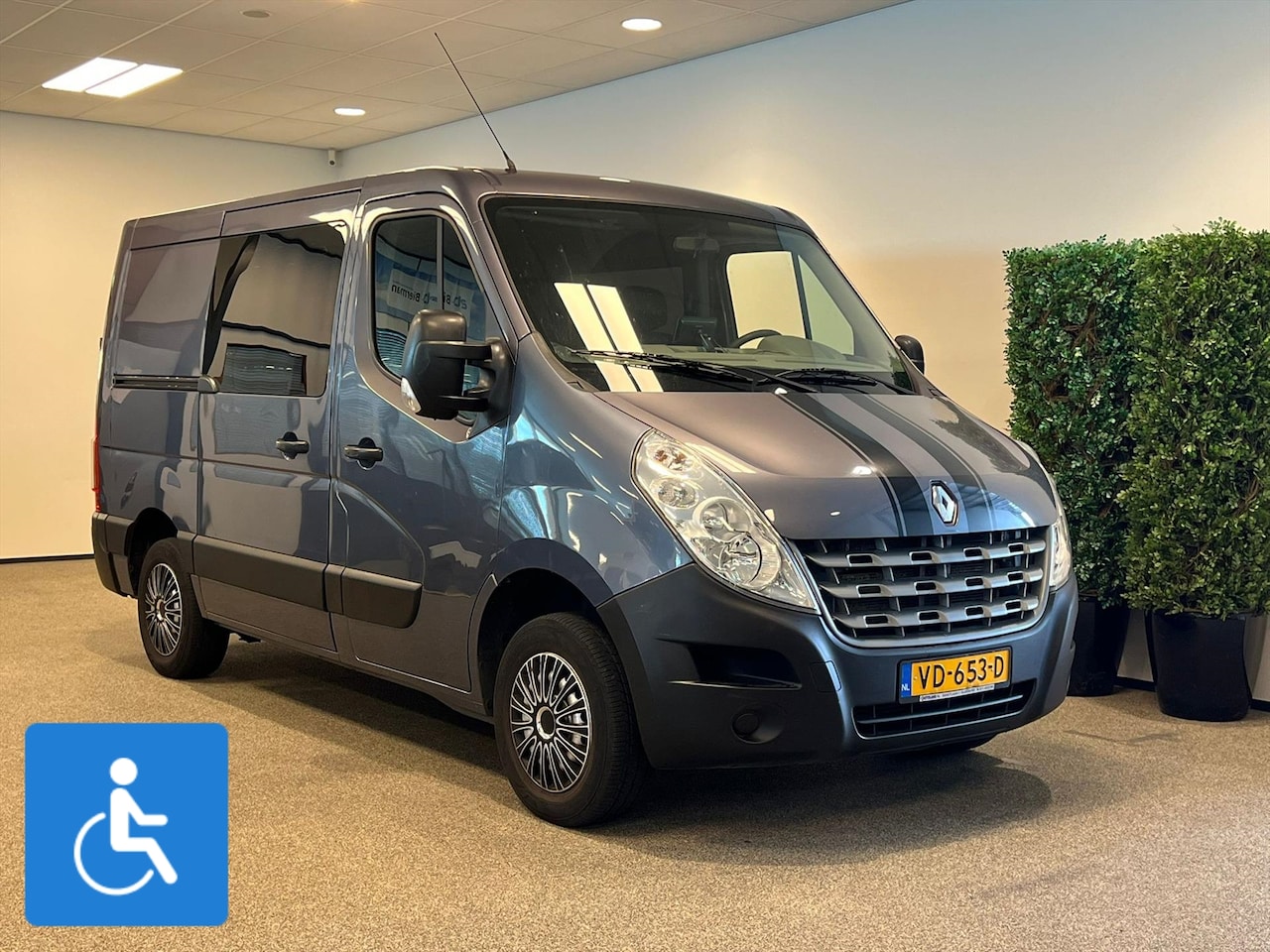 Renault Master - L1H1 Rolstoelbus (airco) - AutoWereld.nl