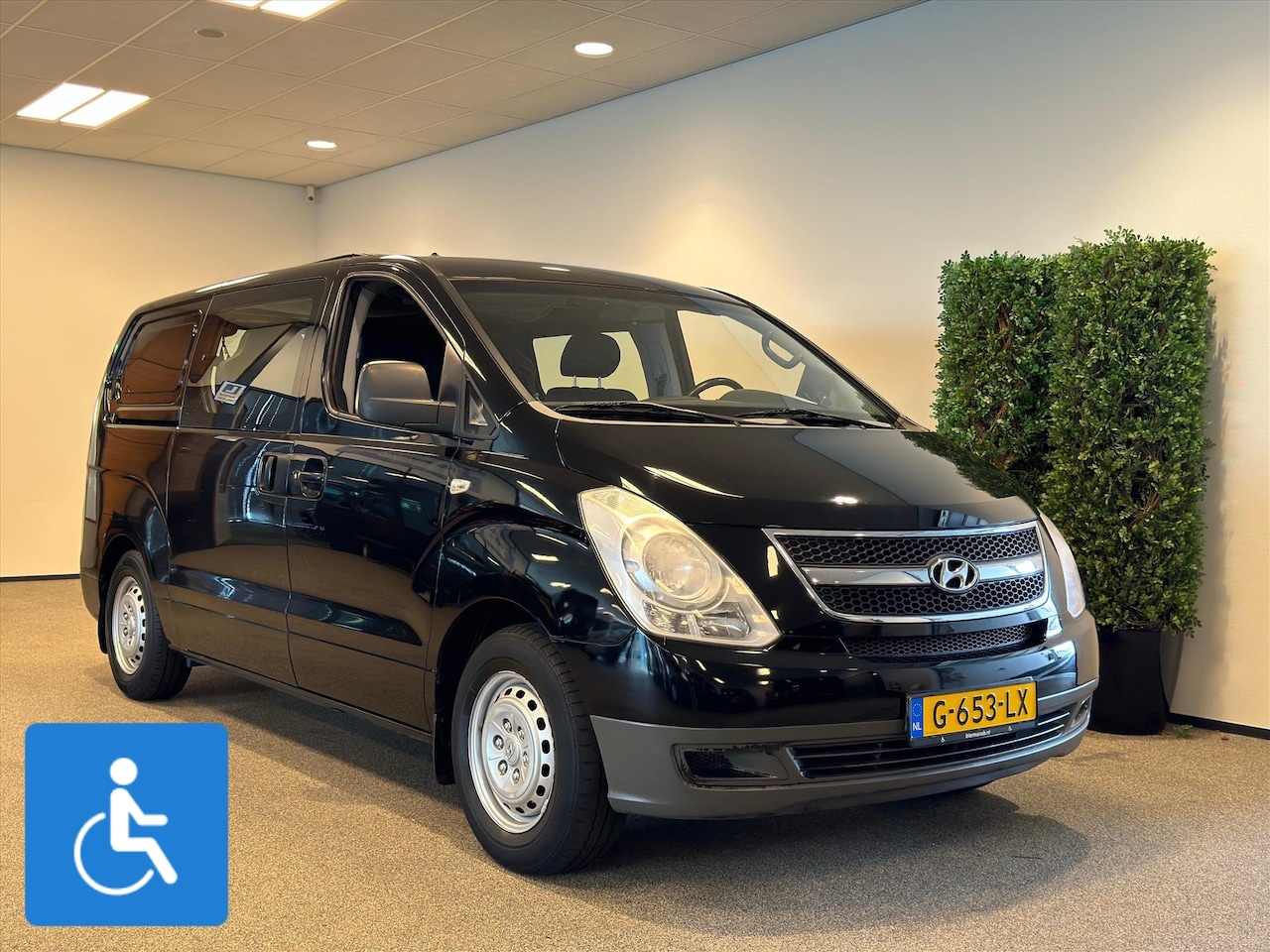 Hyundai H 300 - L2H1 Rolstoelbus / Camper / Hefdak - AutoWereld.nl