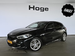 BMW 1-serie - 118i High Executive Automaat M-Pakket Navigatie Carplay Dealer Onderhouden Inruil Mogelijk