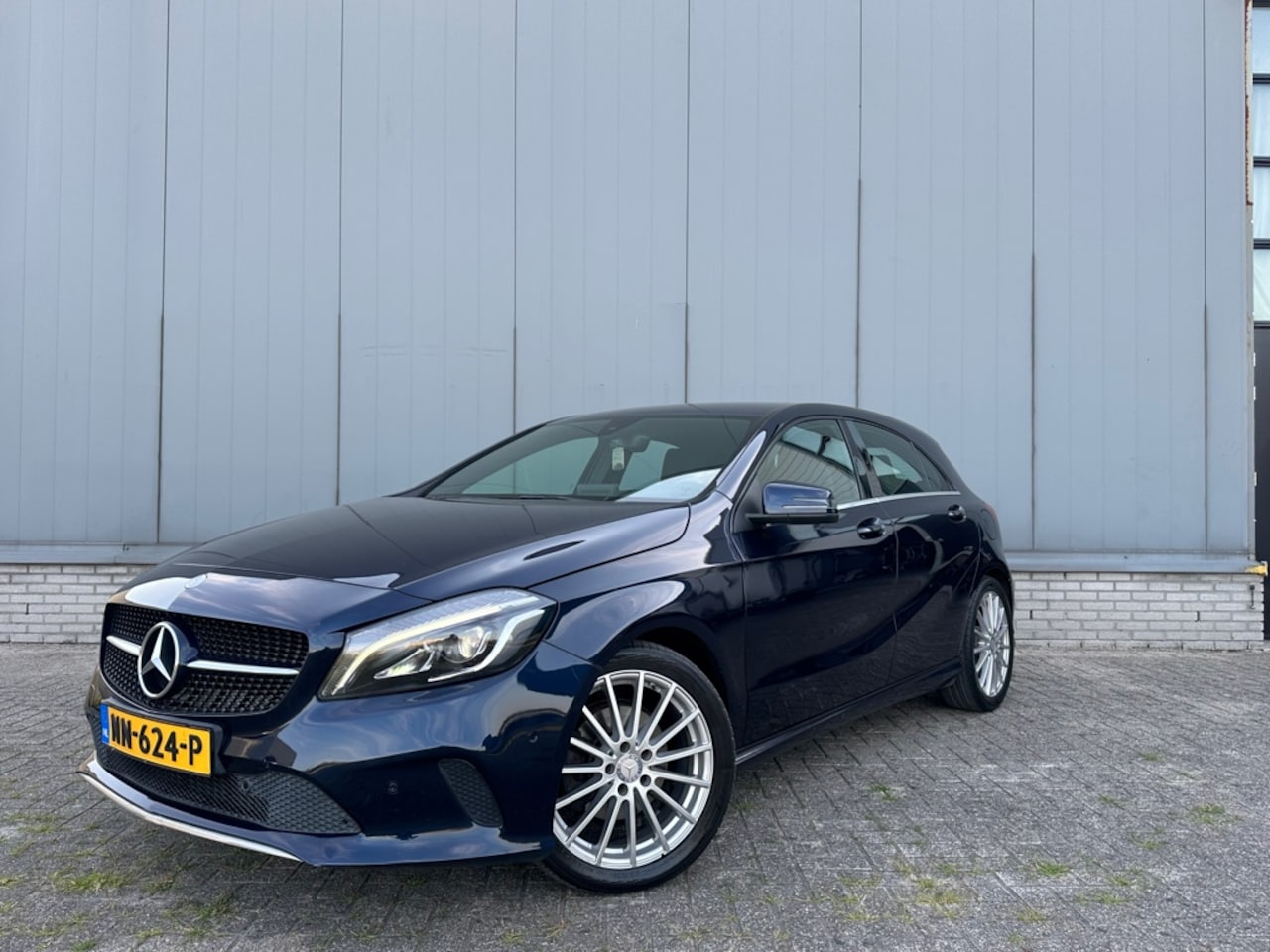 Mercedes-Benz A-klasse - A180 Ambition | Automaat | origineel NL | NAP | Sport - AutoWereld.nl