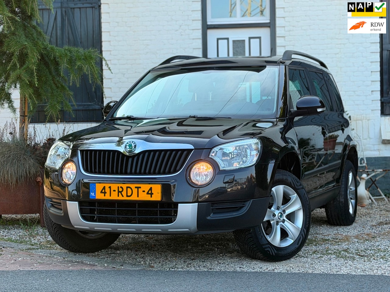 Skoda Yeti - 1.2 TSI Ambition|Pano|Clima|Cruise|Goed onderhouden| - AutoWereld.nl