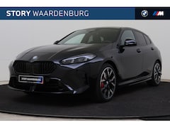 BMW 1-serie - 120 M Sport Automaat / Panoramadak / Trekhaak / Sportstoelen / M Adaptief onderstel / Adap