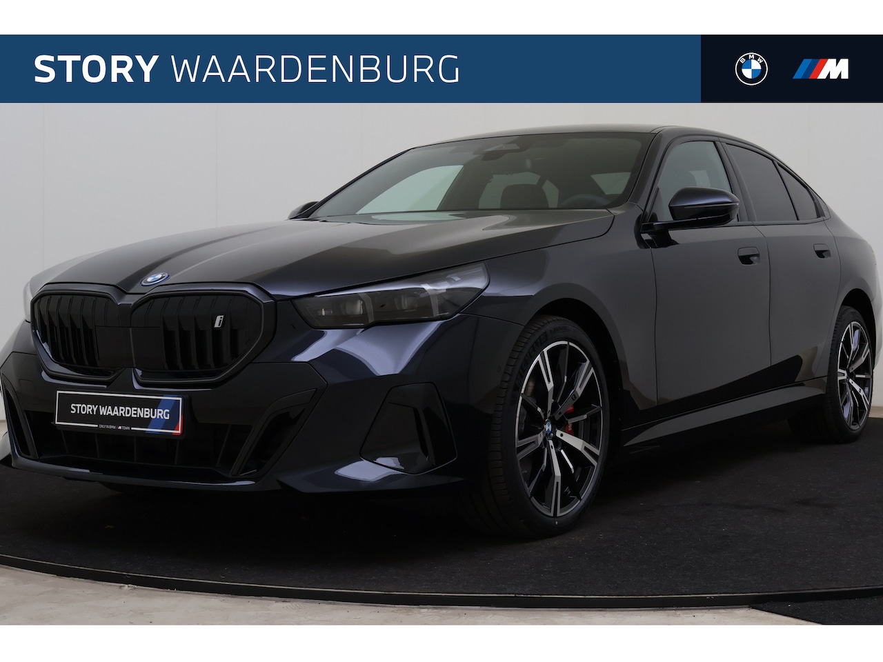 BMW i5 - eDrive40 M Sport / Trekhaak / Achteruitrijcamera / Bowers & Wilkins / Comfort Access / Ada - AutoWereld.nl
