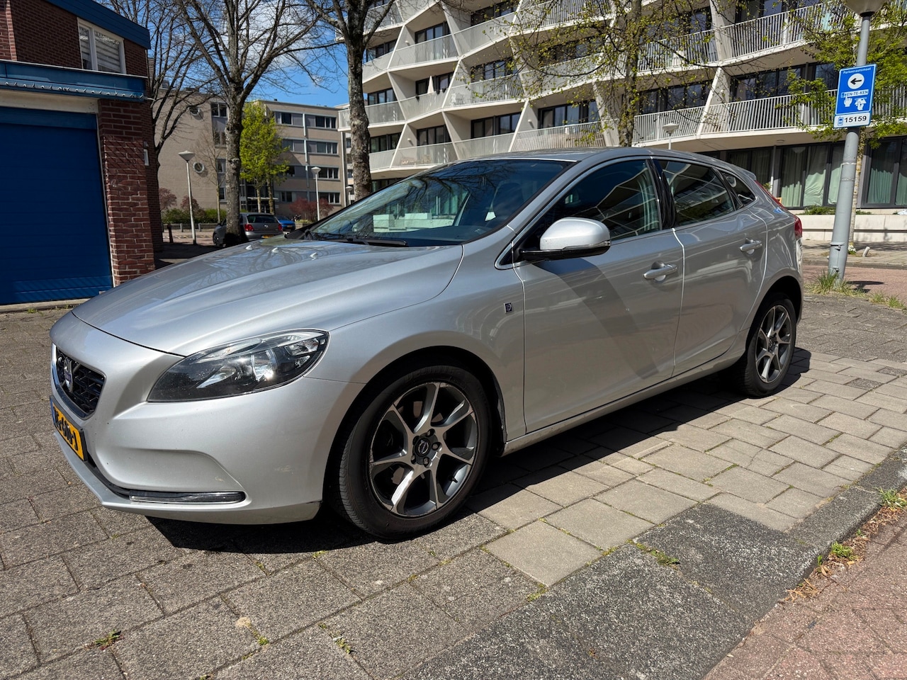 Volvo V40 - 2.0 D2 Summum Ocean Race - AutoWereld.nl