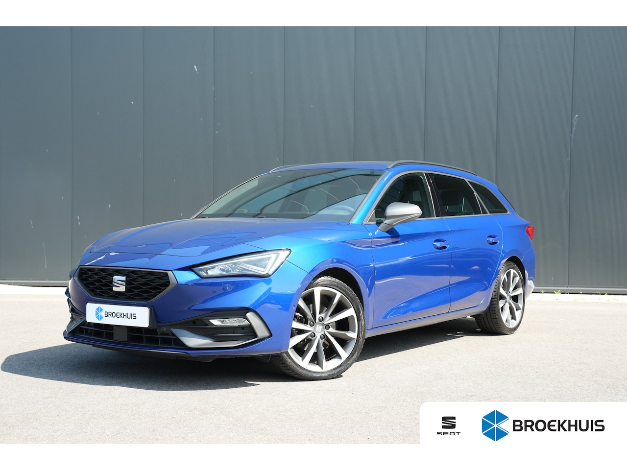 SEAT Leon Sportstourer - 1.5 TSI 150pk FR Business Intense Dodehoek detectie | Navigatie | Carplay | Lichtmetalen v - AutoWereld.nl