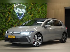 Volkswagen Golf - 1.4 eHybrid GTE / Pano / HUD / Trekhaak / Camera