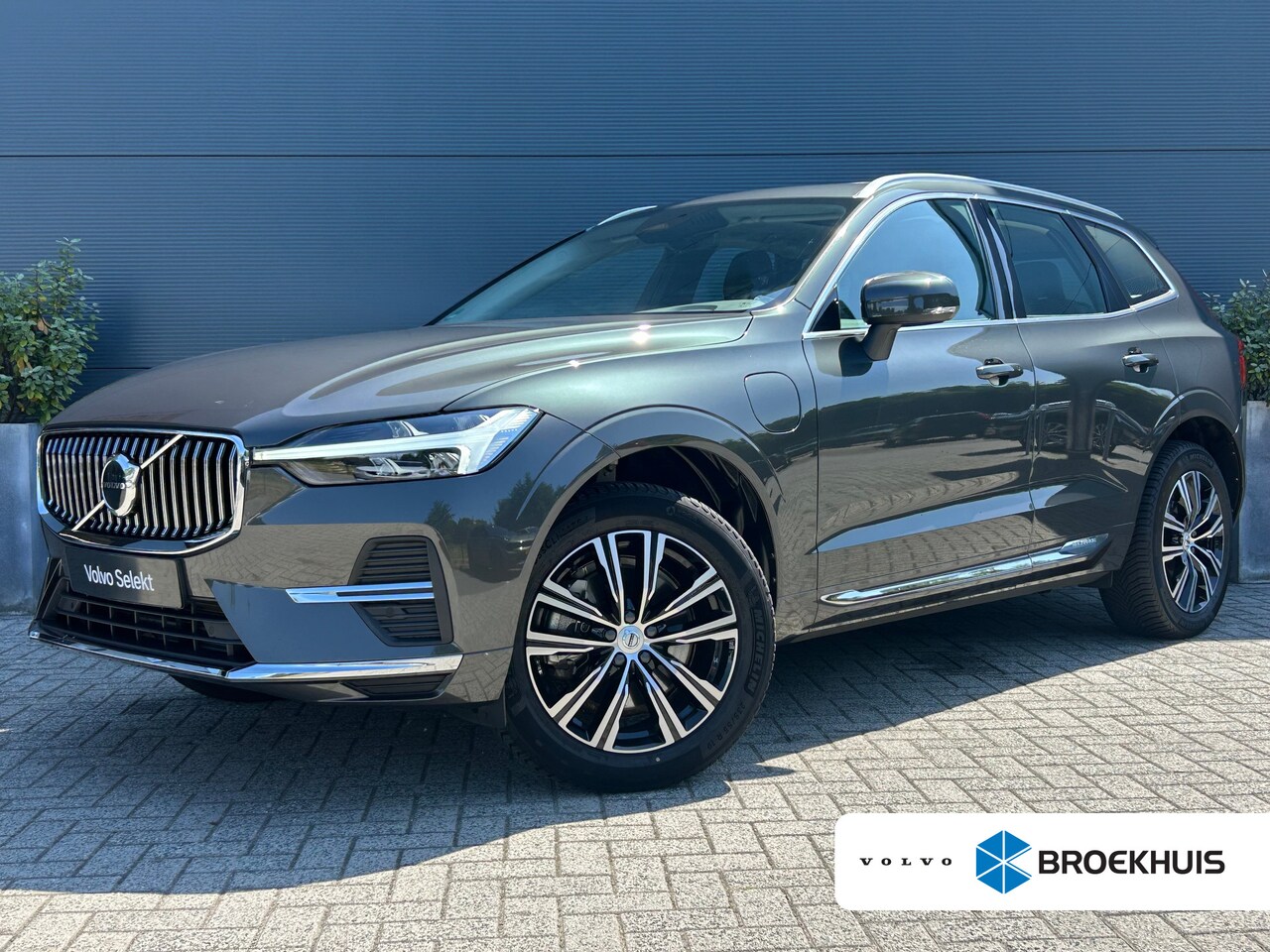 Volvo XC60 - 2.0 T6 Plug-in hybrid AWD Inscription Long Range | Gelamineerd glas | Trekhaak | Harman/Ka - AutoWereld.nl