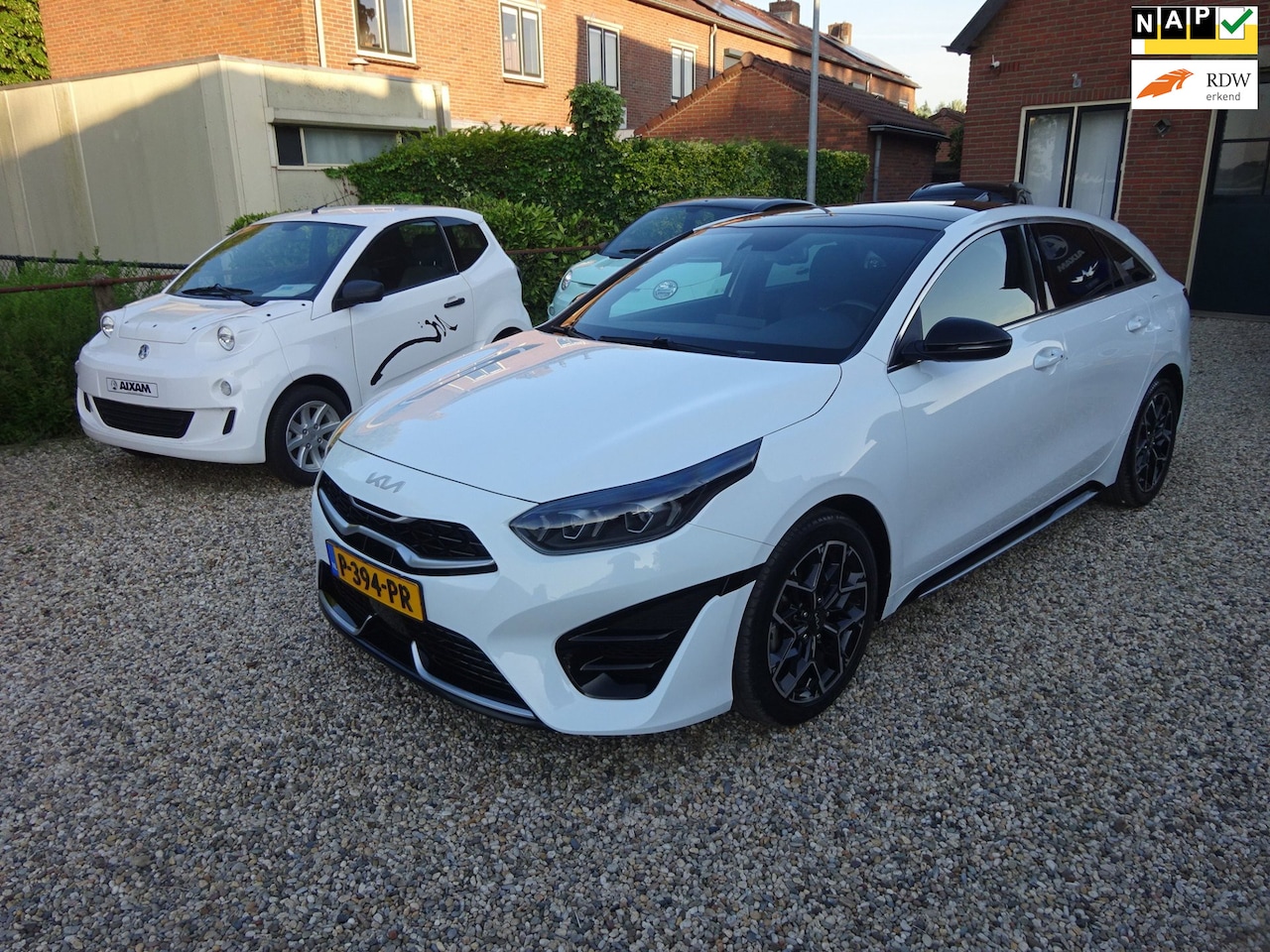 Kia Pro cee'd - 1.0 T-GDi GT-Line Navigatie, Achteruitrijcamera, Panodak, Climate controle - AutoWereld.nl