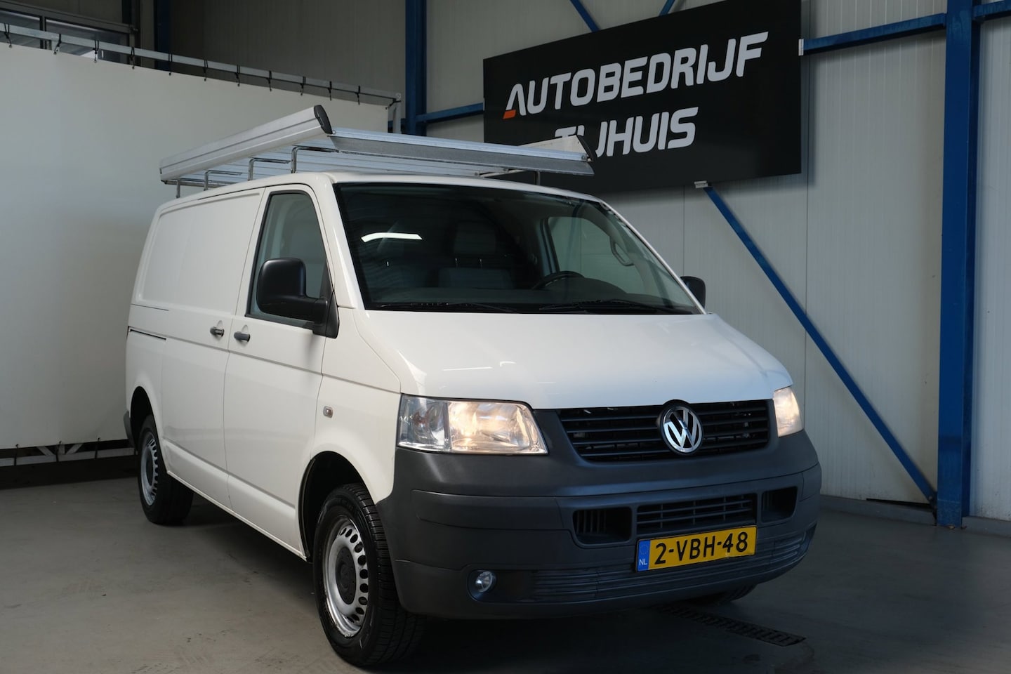 Volkswagen Transporter - 1.9 TDI 300 T800 > MARGE < - N.A.P. Airco, Cruise, Imperiaal, Trekhaak. - AutoWereld.nl