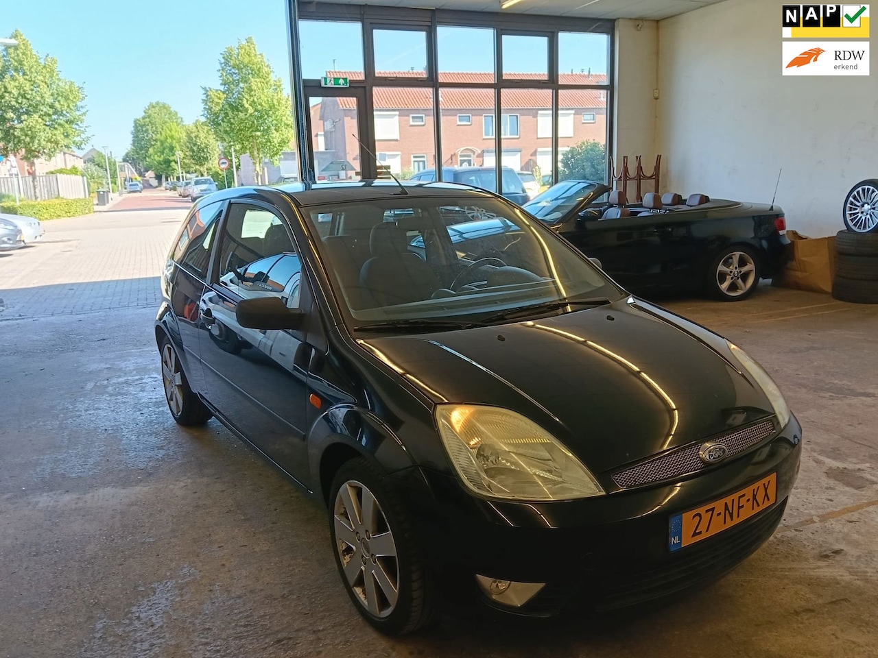 Ford Fiesta - 1.6-16V First Edition met Airco met Nieuwe Apk - AutoWereld.nl