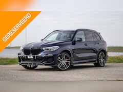 BMW X5 - xDrive45e High Executive SKY LOUNGE / LASER / 4 WIELSTURING / DIMAND POOK / LEDER / MAXTON