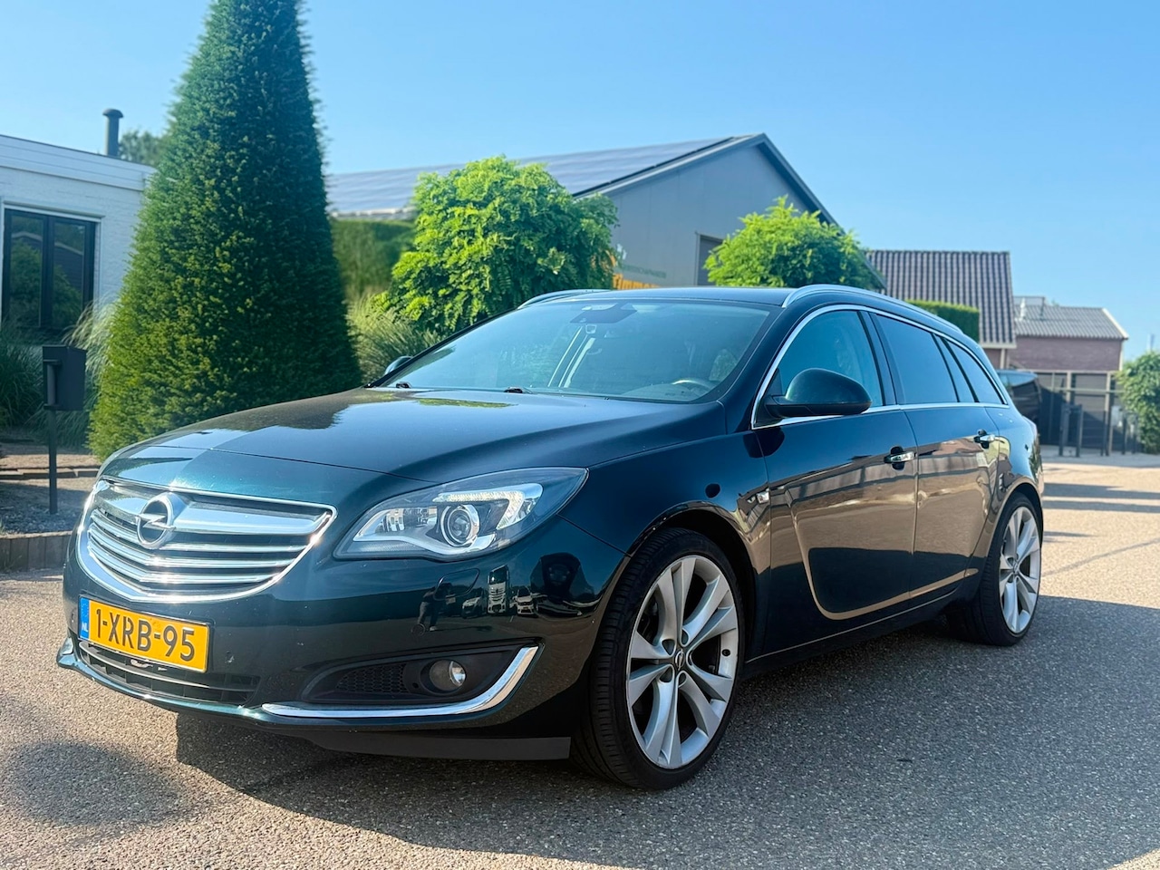 Opel Insignia Sports Tourer - 2.0D Bi-Turbo Cosmo 2014 Navi/Clima/Leder/Lmv - AutoWereld.nl