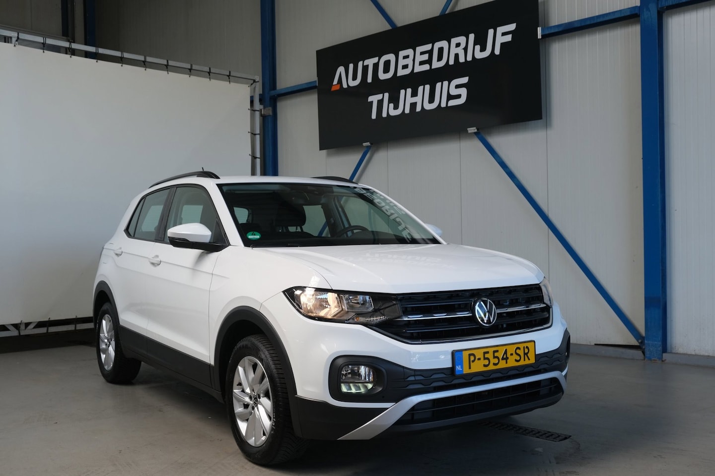 Volkswagen T-Cross - 1.0 TSI Life - N.A.P. Airco, Cruise, Navi, Camera, Carplay. - AutoWereld.nl