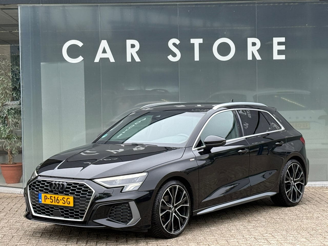 Audi A3 Sportback - 35 TFSI S-Line Sportstoelen|Matrix|Carplay|Dealer Onderhouden - AutoWereld.nl