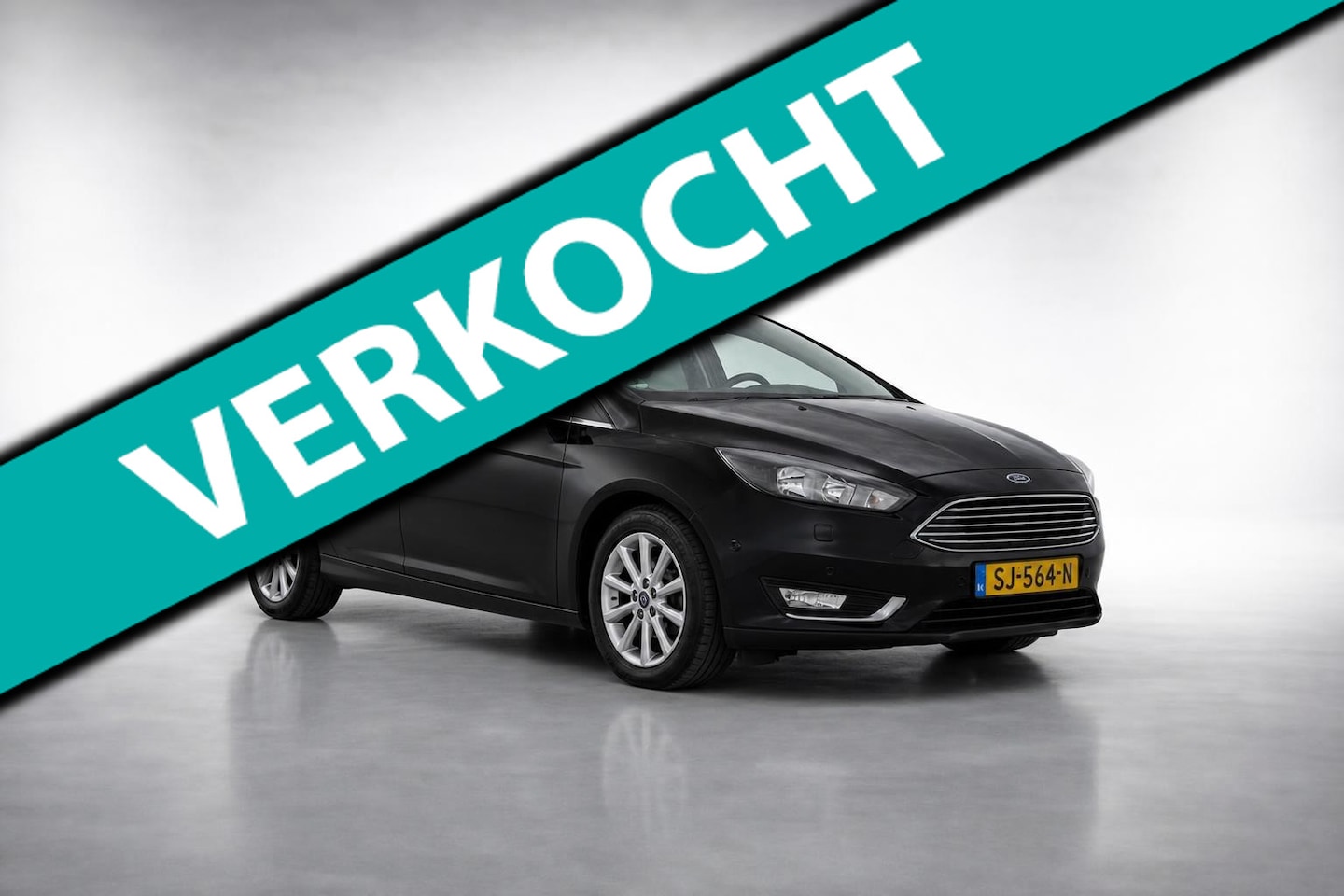 Ford Focus Wagon - 1.0 Titanium|export|riem geknapt - AutoWereld.nl