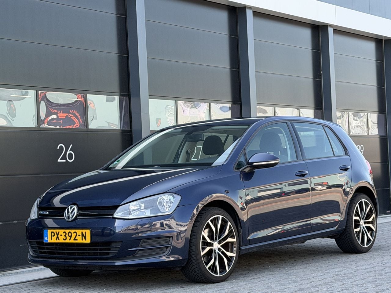 Volkswagen Golf - 1.6 TDI Clima PDC Euro-6 - AutoWereld.nl
