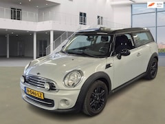 MINI Clubman - 1.6 Cooper D/AIRCO/HALF LEDER/PANO/VERWARMDE VOORST/PARKEERSENS ACHTER