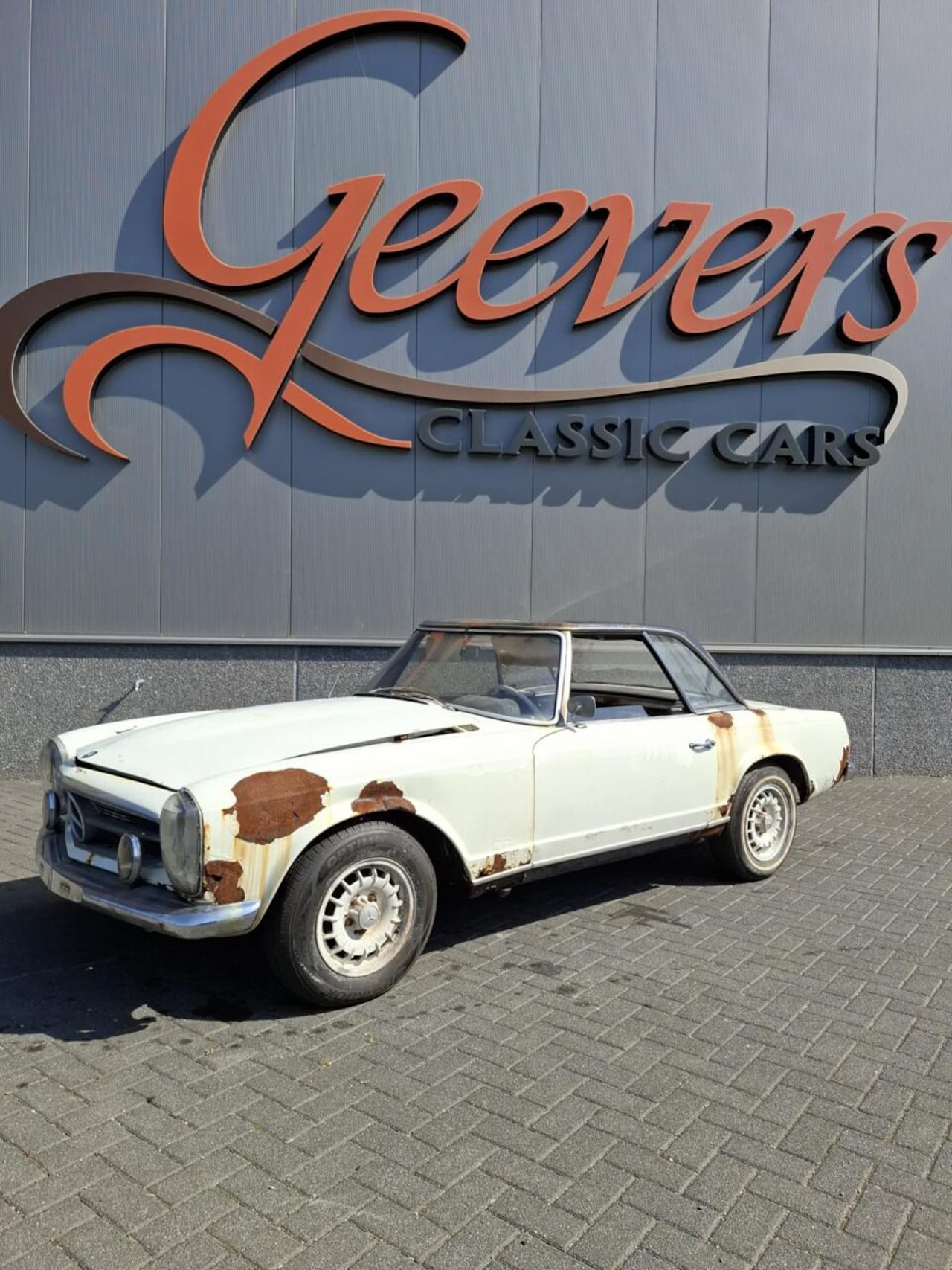Mercedes-Benz SL-klasse Cabrio - W113 Pagode 250SL - AutoWereld.nl