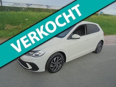 Volkswagen Polo - Polo 1.0 Life Edition Automaat airco ecc lmv navigatie 15.000km