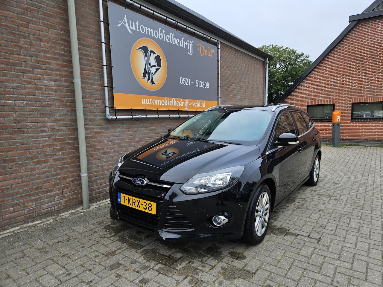 Ford Focus Wagon - 1.0 EcoBoost Titanium 1.0 EcoBoost Titanium - AutoWereld.nl