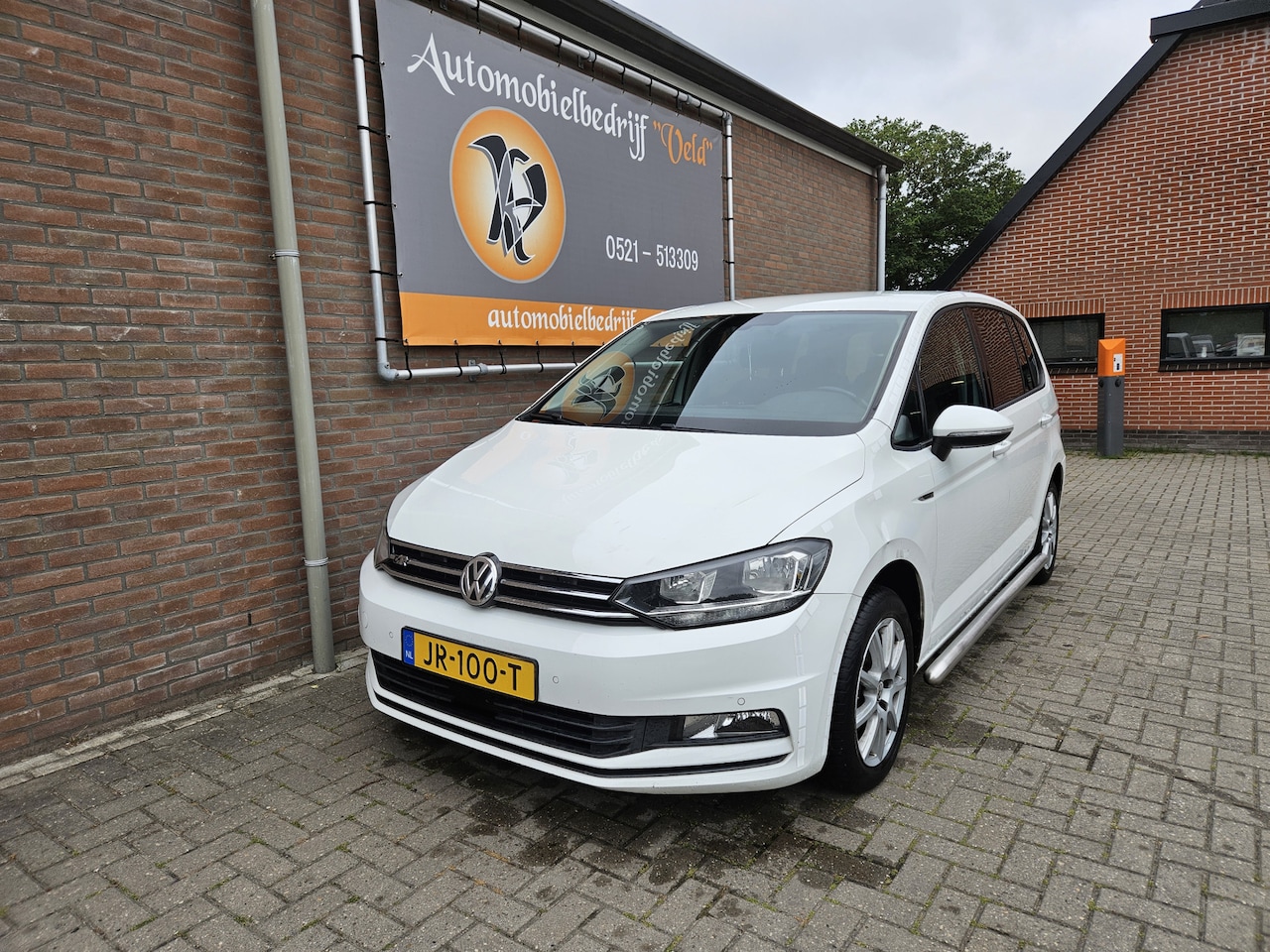 Volkswagen Touran - 2.0 TDI SCR Comfortline 2.0 TDI SCR Comfortline - AutoWereld.nl