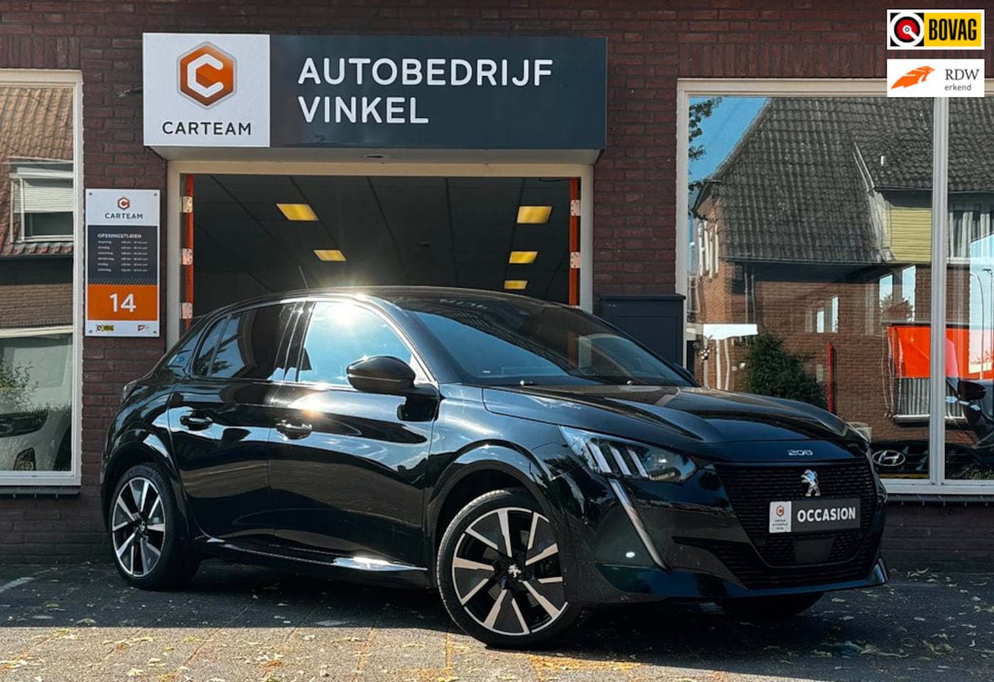 Peugeot e-208 - EV GT 350 50 kWh *Carplay*Camera*Navi*Dodehoek* - AutoWereld.nl