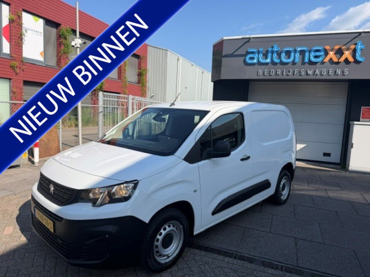 Peugeot Partner - 1.5 BlueHDI Premium AIRCO I MULTIMEDIA I 1e EIGENAAR I COMPLETE ONDERHOUDSHISTORIE - AutoWereld.nl