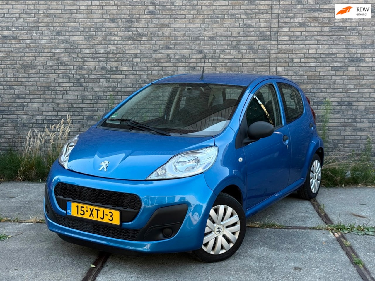 Peugeot 107 - 1.0 Access Accent Airco - AutoWereld.nl