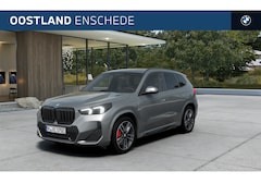 BMW X1 - xDrive25e M Sport Automaat / Panoramadak / Sportstoelen / Achteruitrijcamera / M Adaptief