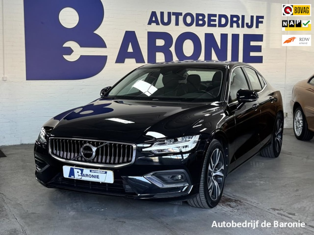 Volvo S60 - 2.0 B4 Inscription 2.0 B4 Inscription, camera - AutoWereld.nl
