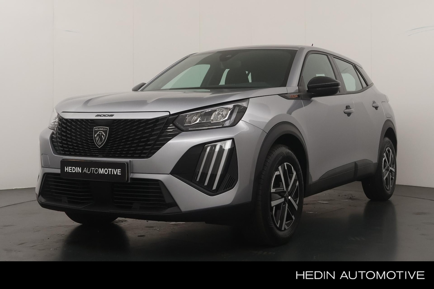 Peugeot 2008 - 1.2 145PK Hybrid Style Automaat | Navigatie via App | Climate Control | Cruise Control | A - AutoWereld.nl