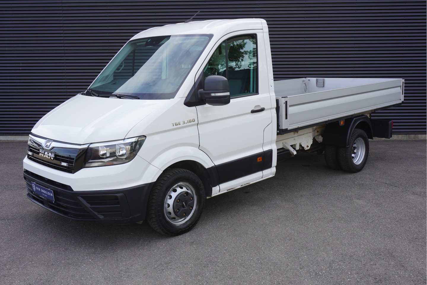MAN TGE - 180pk Automaat Dubbellucht open laadbak Tacho Cruise control - AutoWereld.nl