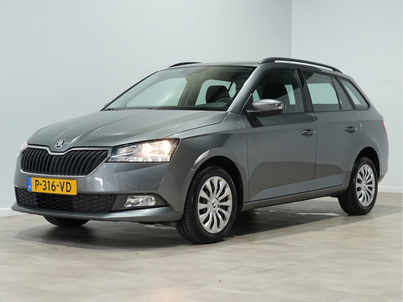 Skoda Fabia Combi - 1.0 TSI Ambition Airco Parkeersensoren Carplay 273 - AutoWereld.nl