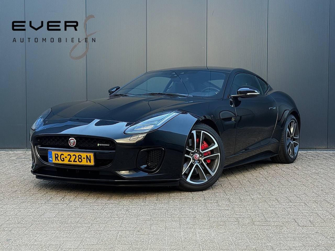 Jaguar F-type - 2.0T R-Dynamic 2.0T R-Dynamic, 301PK, Pano/Dak, Sport/Uitlaat, Meridian/Sound, Sport/Seats, Memory/Seats, - AutoWereld.nl