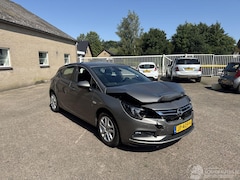 Opel Astra - 1.4 Edition AUT REST BPM €800,