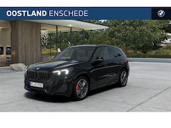 BMW X1 - xDrive25e M Sport Automaat / Panoramadak / Trekhaak / Sportstoelen / Achteruitrijcamera /