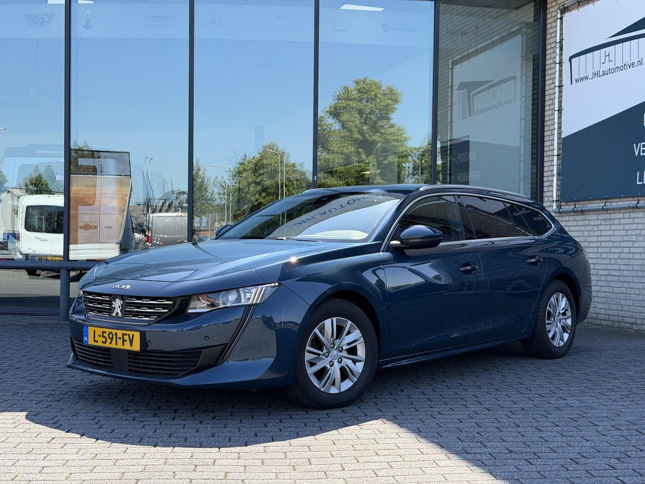 Peugeot 508 SW - 1.2 Blue*130PK*AUTOM.*CAM*NAVI*ECC*CRUISE*TEL* - AutoWereld.nl