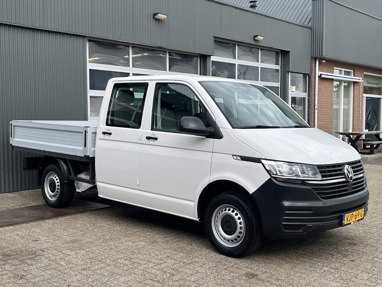 Volkswagen Transporter - 2.0 TDI DC Pick-up Openlaadbak Airco Telefoonverbinding 6-Persoons 1e eigenaar Dubbele cab - AutoWereld.nl