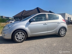 Hyundai i20 - 1.4i Dynamic 5deurs airco